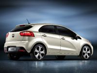 Kia Rio (2012) - picture 1 of 2