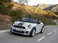 MINI Roadster (2012) - picture 8 of 57