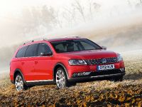 Volkswagen Passat Alltrack UK (2012)