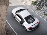 Audi R8 V10 Coupe (2013) - picture 3 of 4