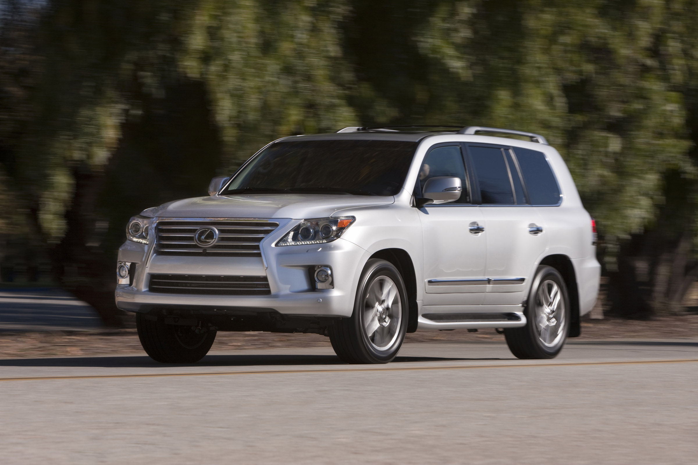 Lexus LX 570 SUV