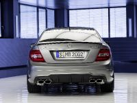 Mercedes-Benz C 63 AMG Edition 507 (2013) - picture 3 of 12