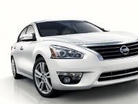 Nissan Altima Sedan (2013)