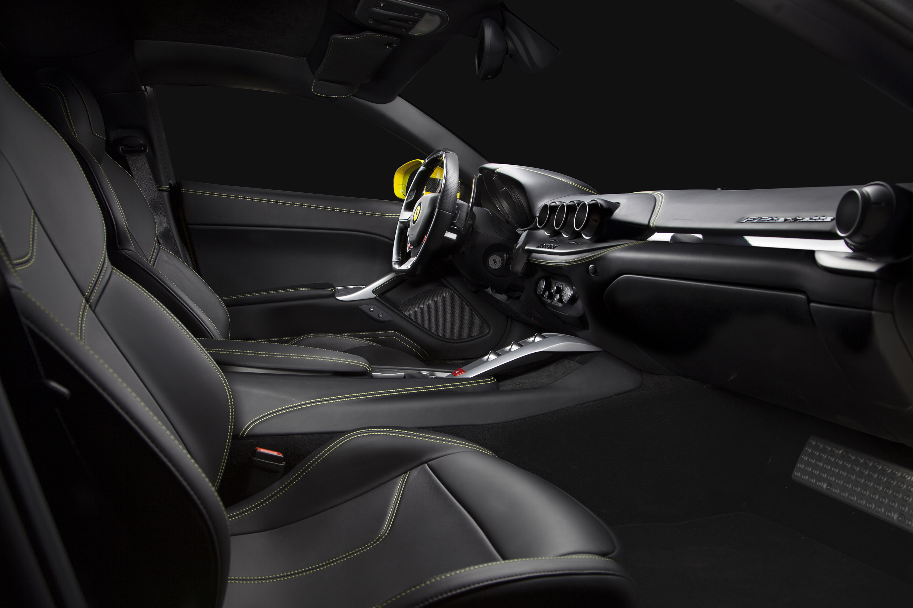 NOVITEC Rosso Ferrari F12 Berlinetta