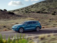 Porsche Cayenne Diesel US (2013) - picture 3 of 6