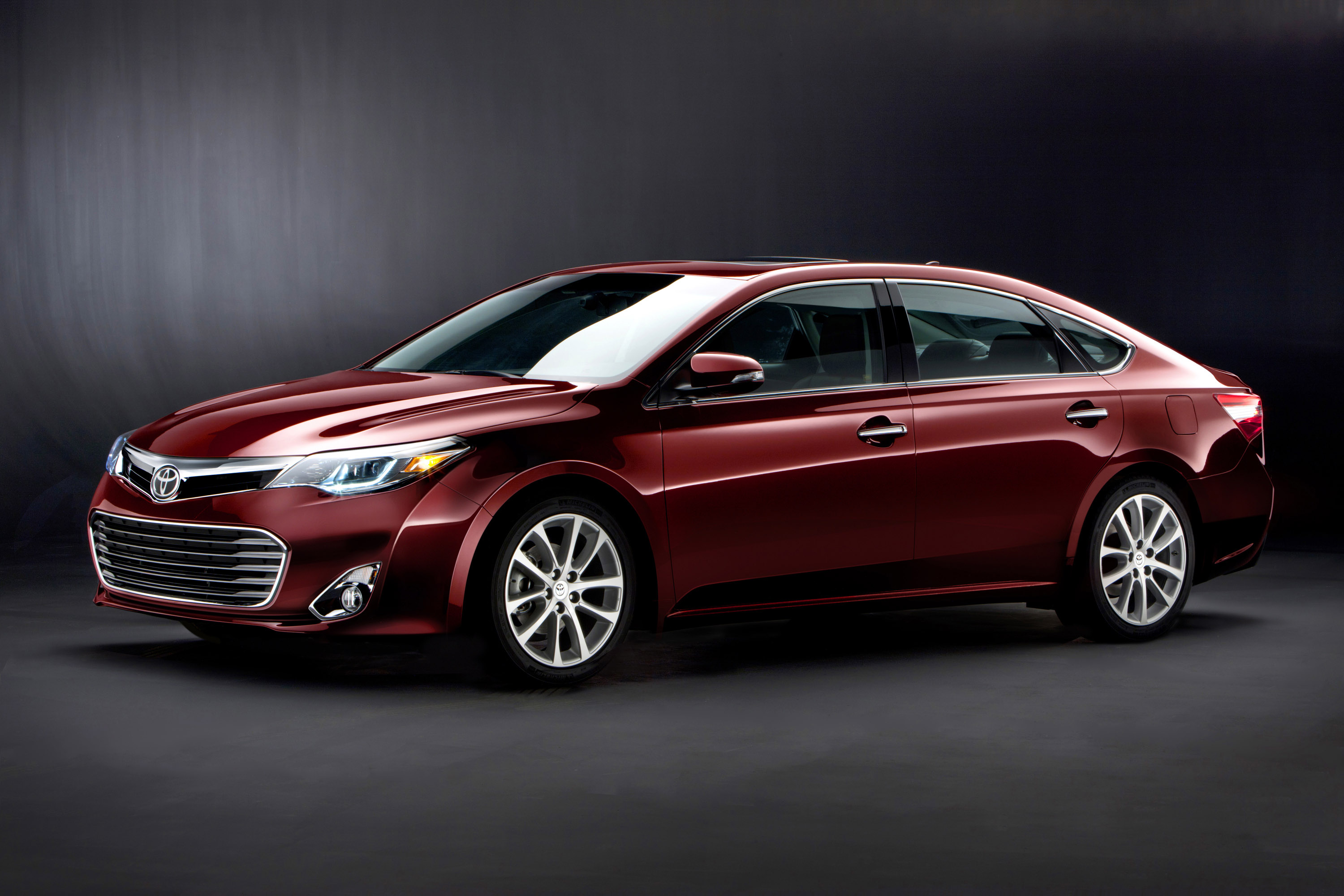 Toyota Avalon Sedan