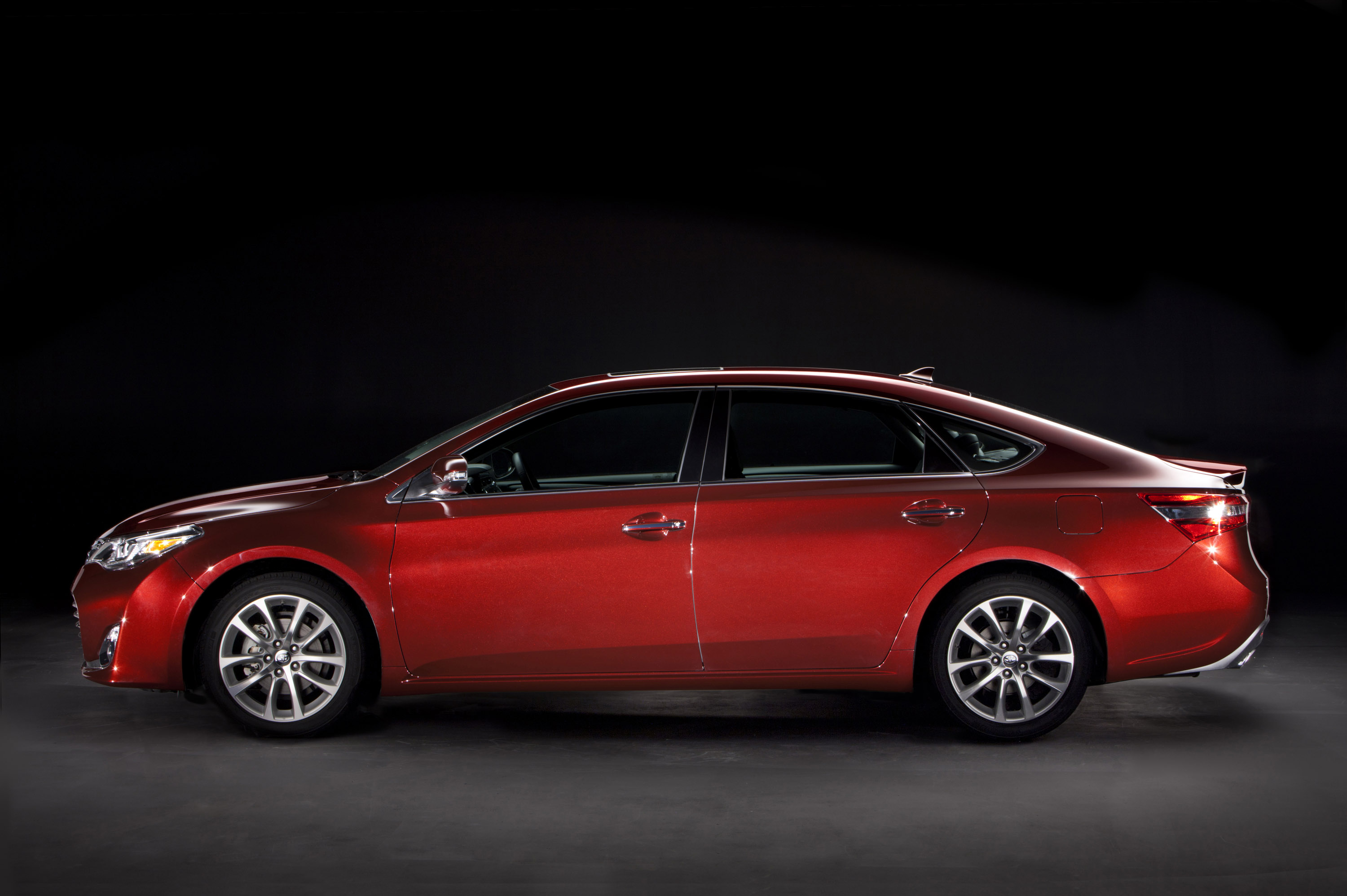 Toyota Avalon Sedan