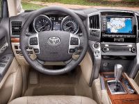 Toyota Land Cruiser (2013)