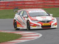 Honda Civic Tourer BTCC (2014) - picture 1 of 9