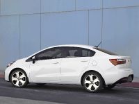 Kia Rio (2014) - picture 5 of 31