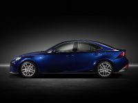 Lexus IS 300h (2014)
