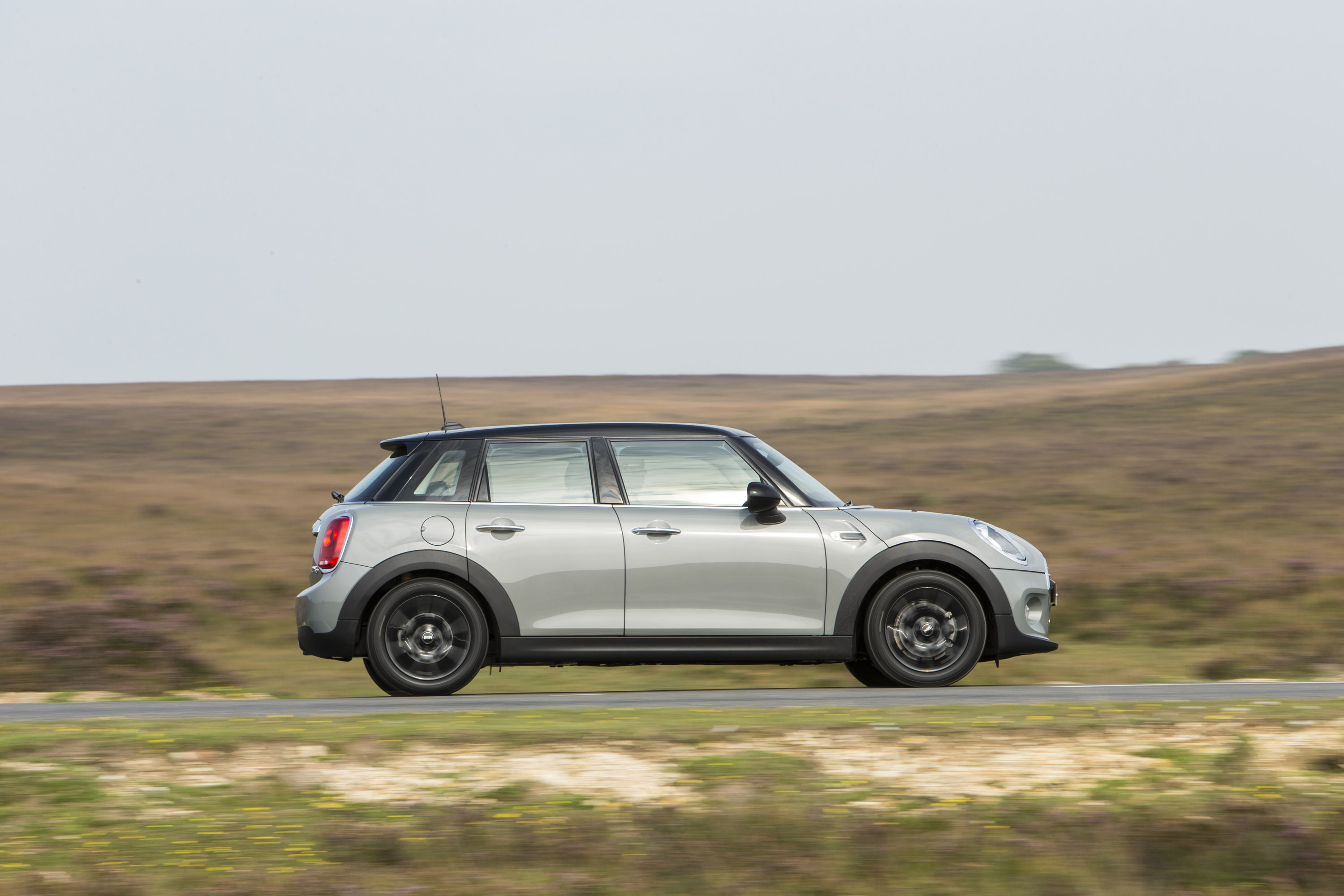 MINI Cooper 5-Door Hatchback