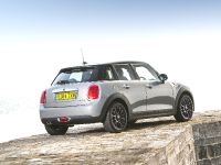 MINI Cooper D 5-Door Hatchback (2014) - picture 3 of 27