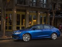 Chrysler 200 new (2015)