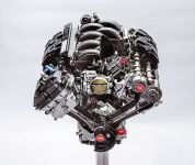 Ford 5.2-liter V8 Engine (2015) - picture 1 of 10