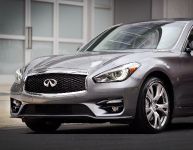 Infiniti Q70 (2015)