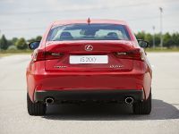 Lexus IS 200t (2015)