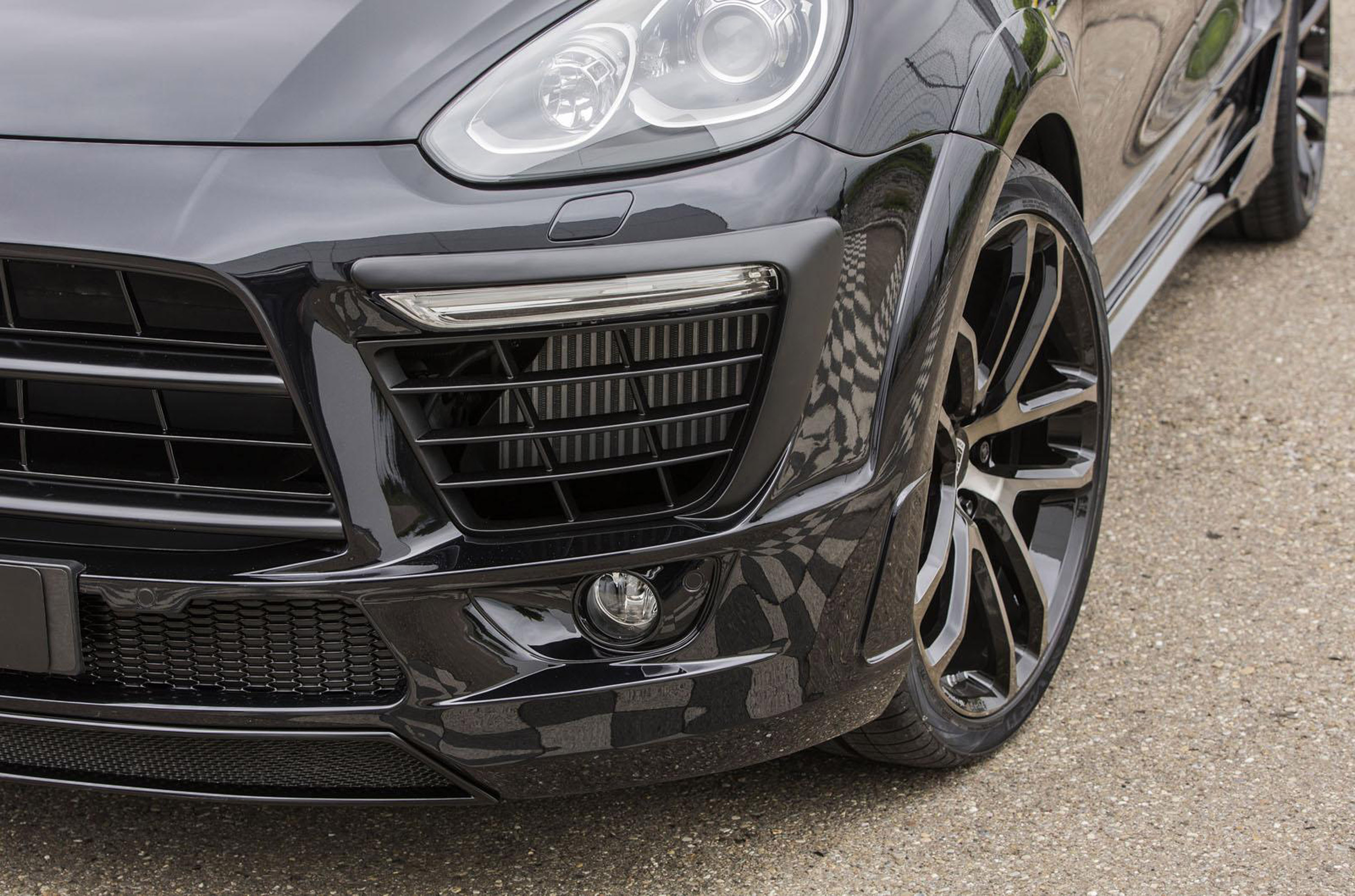 LUMMA Design Porsche Cayenne CLR 558 GTR
