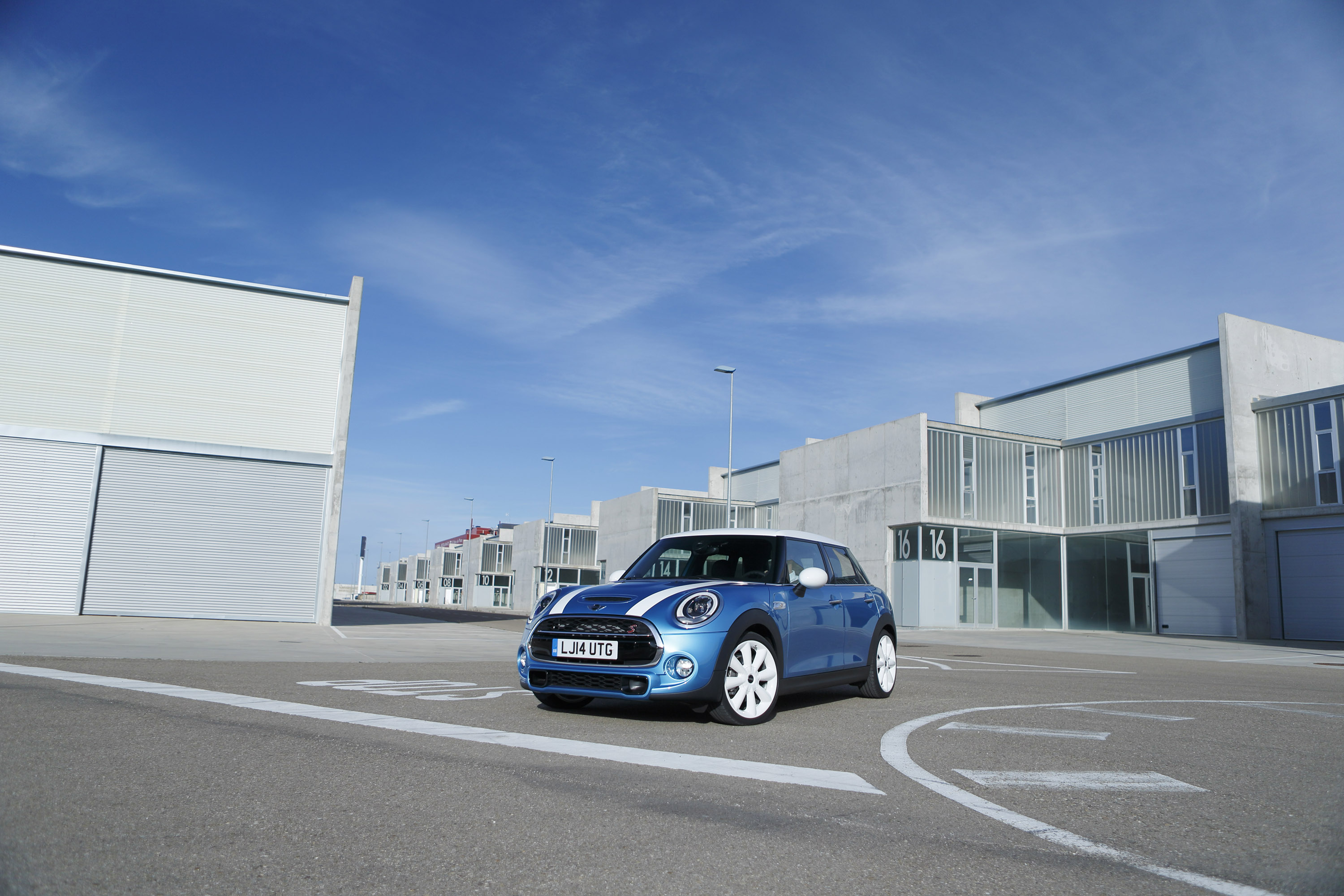 MINI 5-door Hatchback