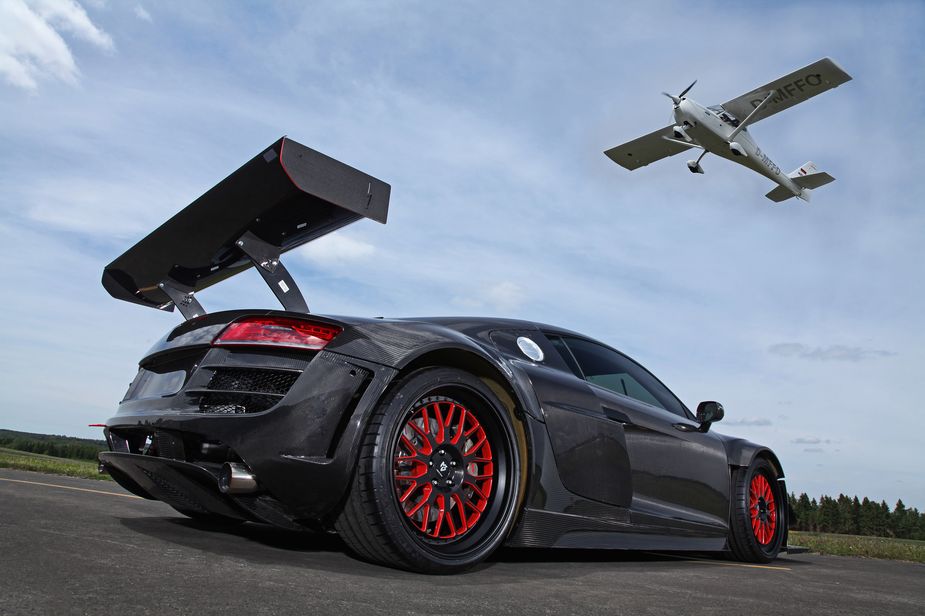 Audi Potter &amp; Rich Audi R8 RECON MC8