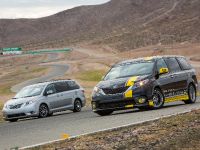 Toyota Sienna R-Tuned Concept (2015)