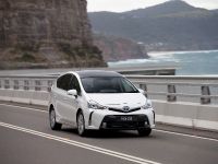 Toyta Prius V (2015)