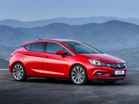 Vauxhall Astra (2015) - picture 8 of 14