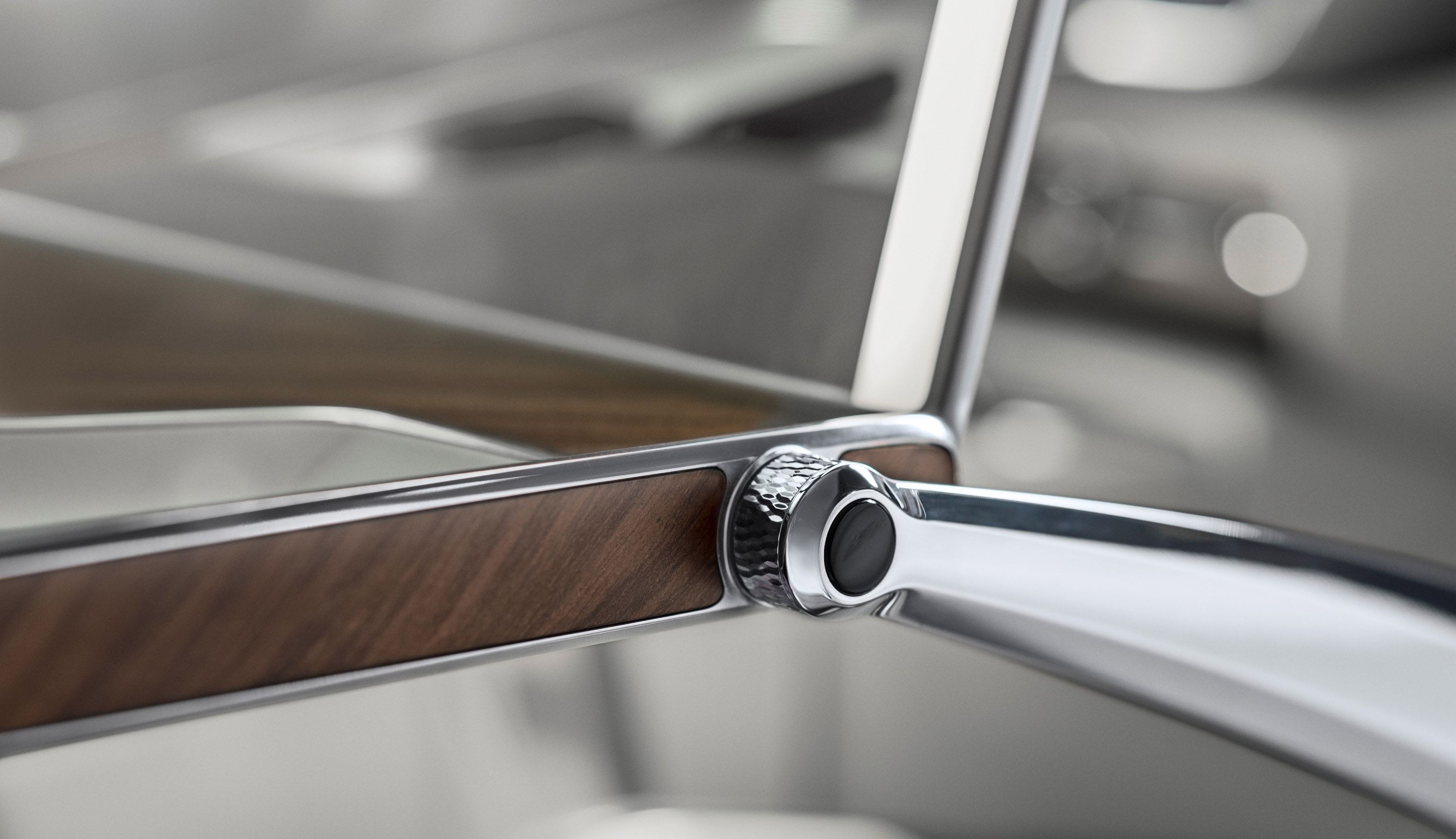 Volvo Lounge Console