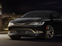 Chrysler 200S Alloy Edition (2016) - picture 1 of 9