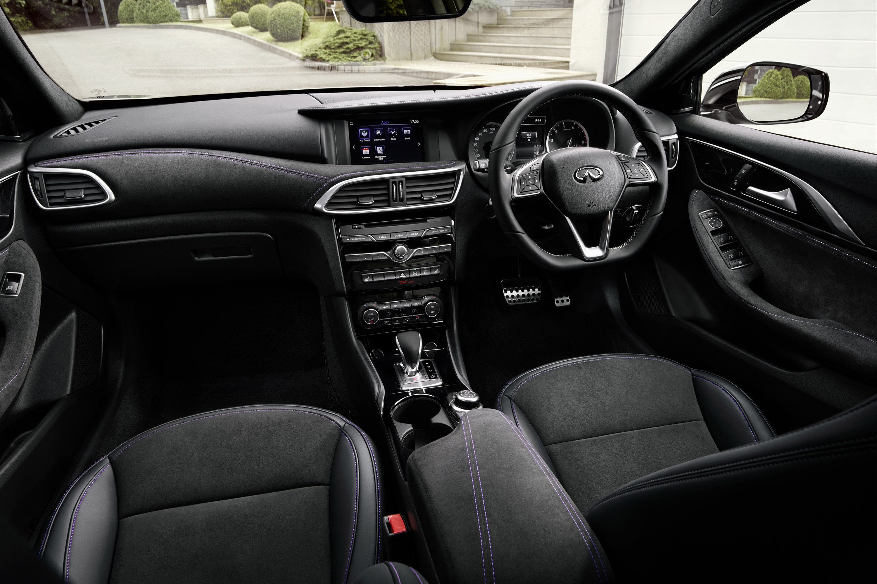 Infiniti Q30 Active Compact