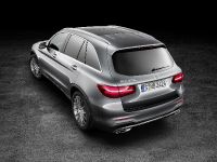 Mercedes-Benz GLC (2016) - picture 4 of 34