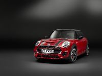 MINI Clubman (2016) - picture 2 of 17