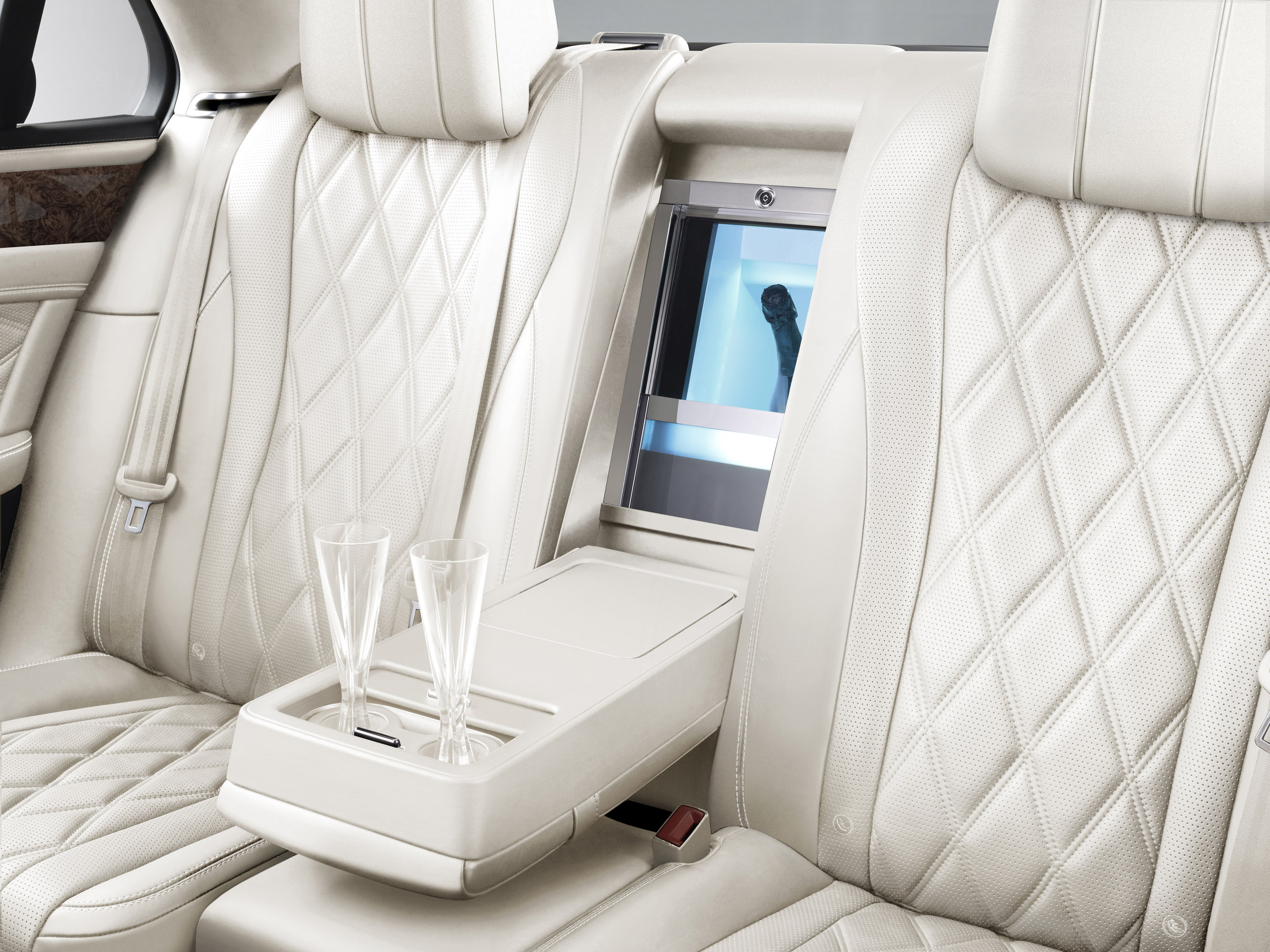 Bentley Mulliner Features in Flying Spur