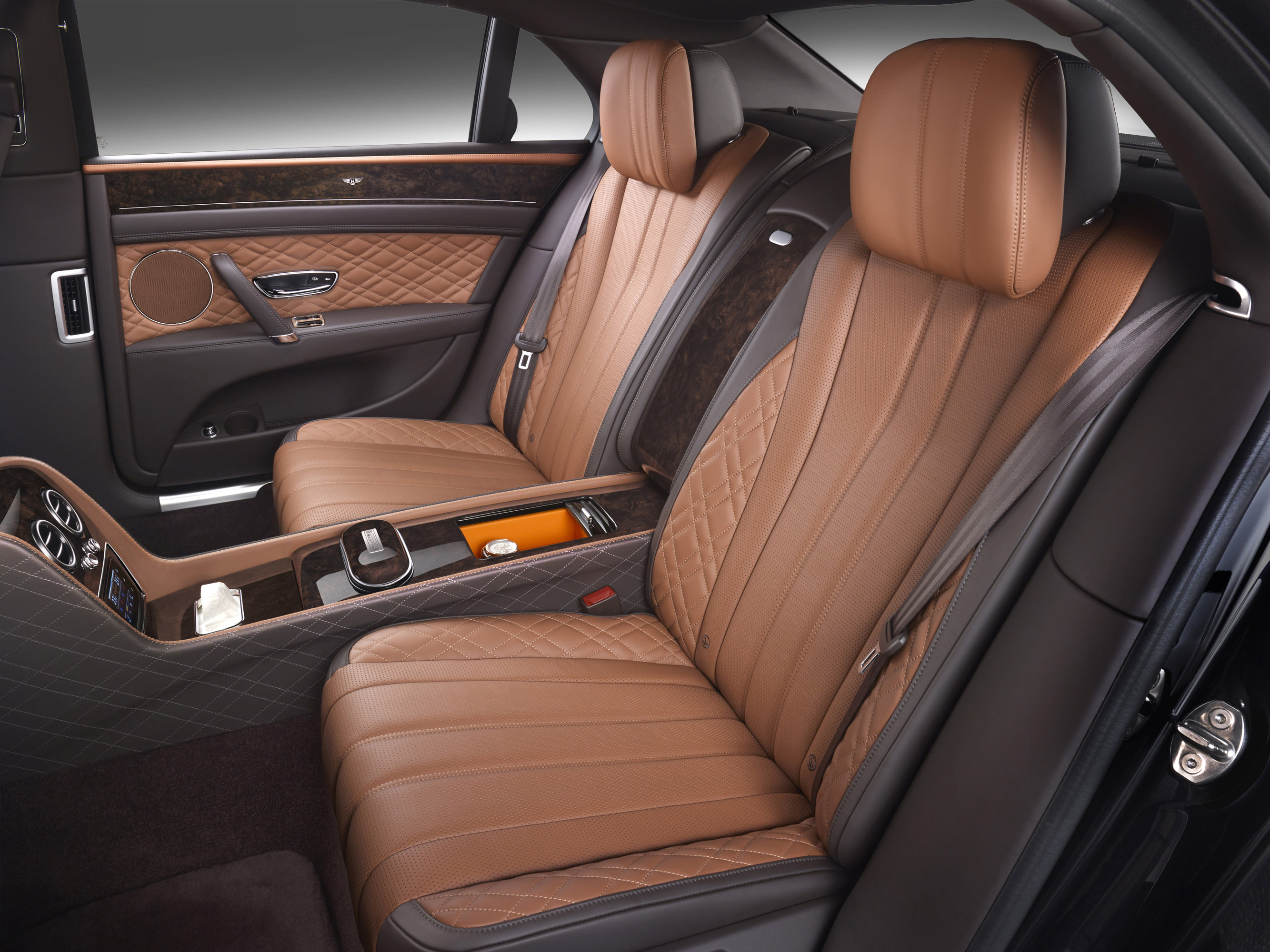 Bentley Mulliner Features in Flying Spur