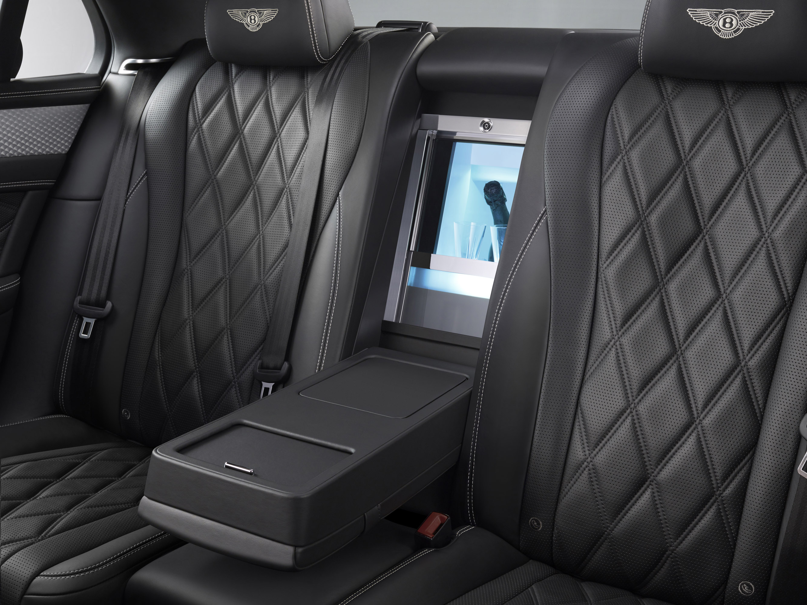 Bentley Mulliner Features in Flying Spur