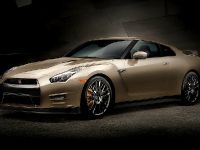 Nissan GT-R 45th Anniversary Gold Edition (2016)