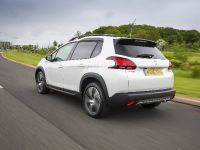 PEUGEOT 2008 GT (2016) - picture 8 of 9