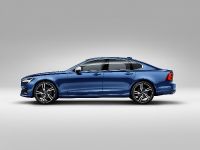 Volvo V70 R-Design (2016) - picture 4 of 8
