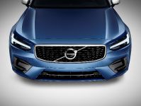 Volvo V70 R-Design (2016) - picture 8 of 8