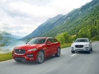Jaguar F-PACE (2017) - picture 2 of 32