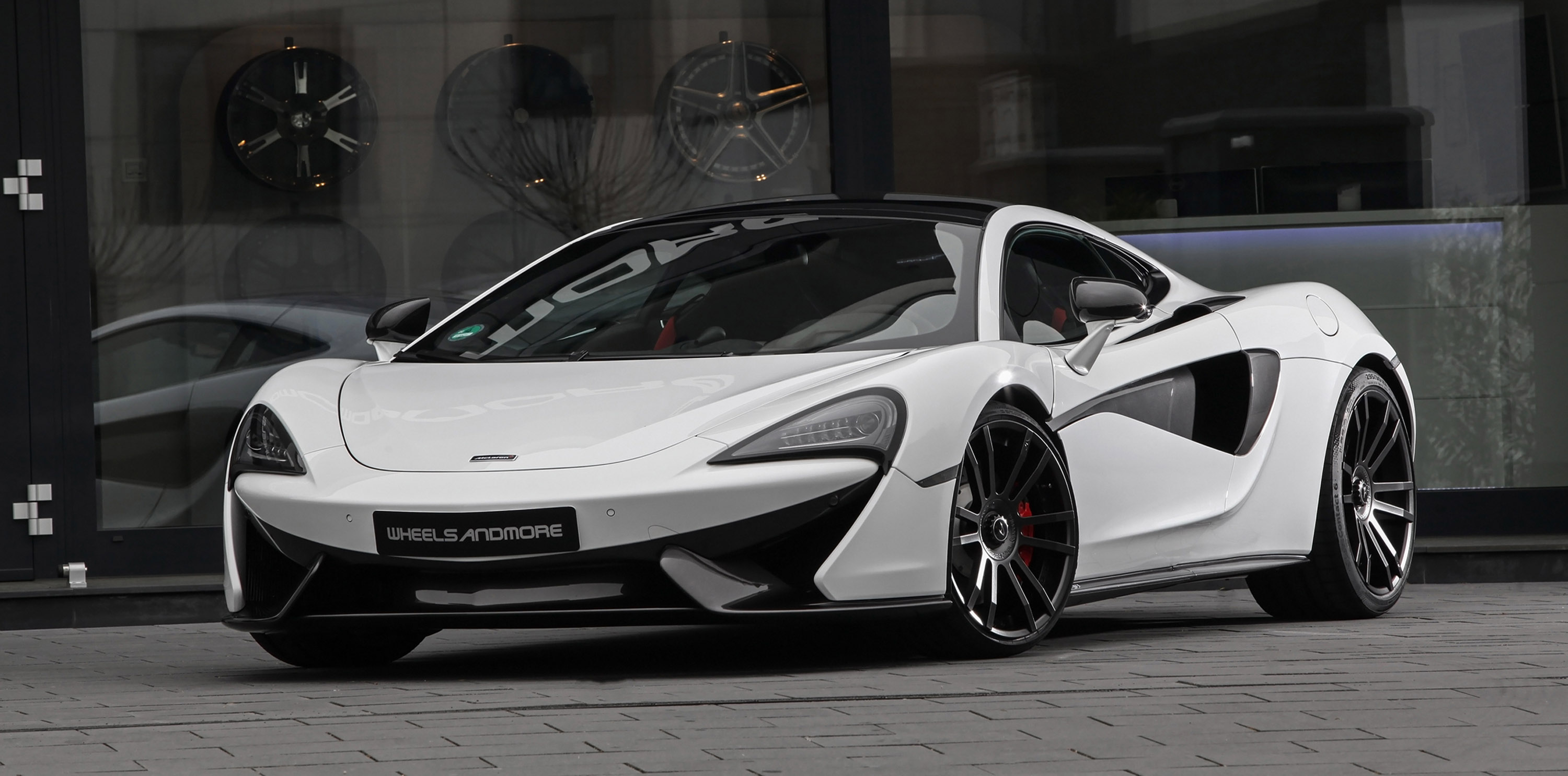 Wheelsandmore Wheelasandmore McLaren 570 GT HORNESSE