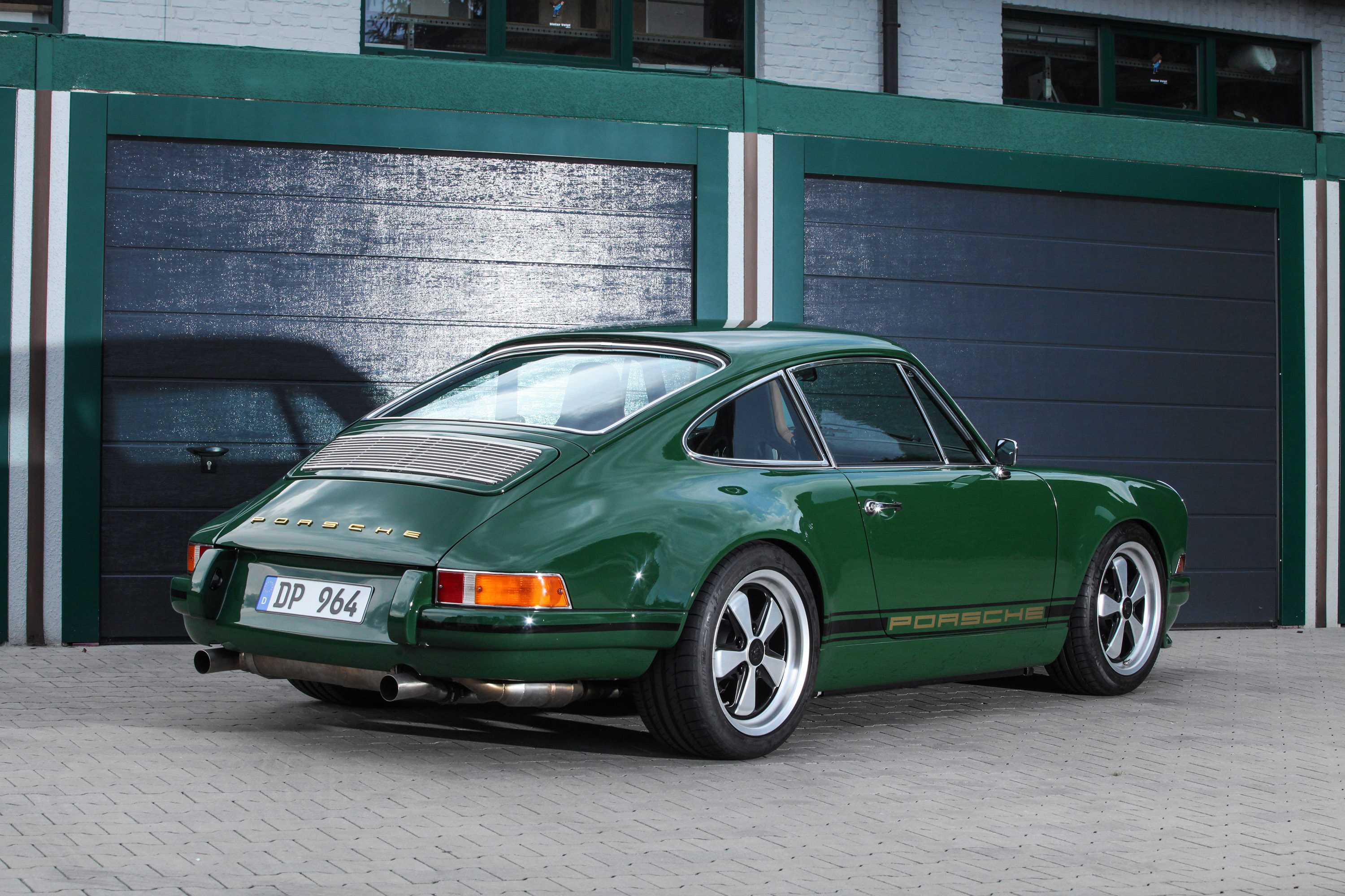 Porsche dp motorsport Porsche 964 Carrera Irish Green