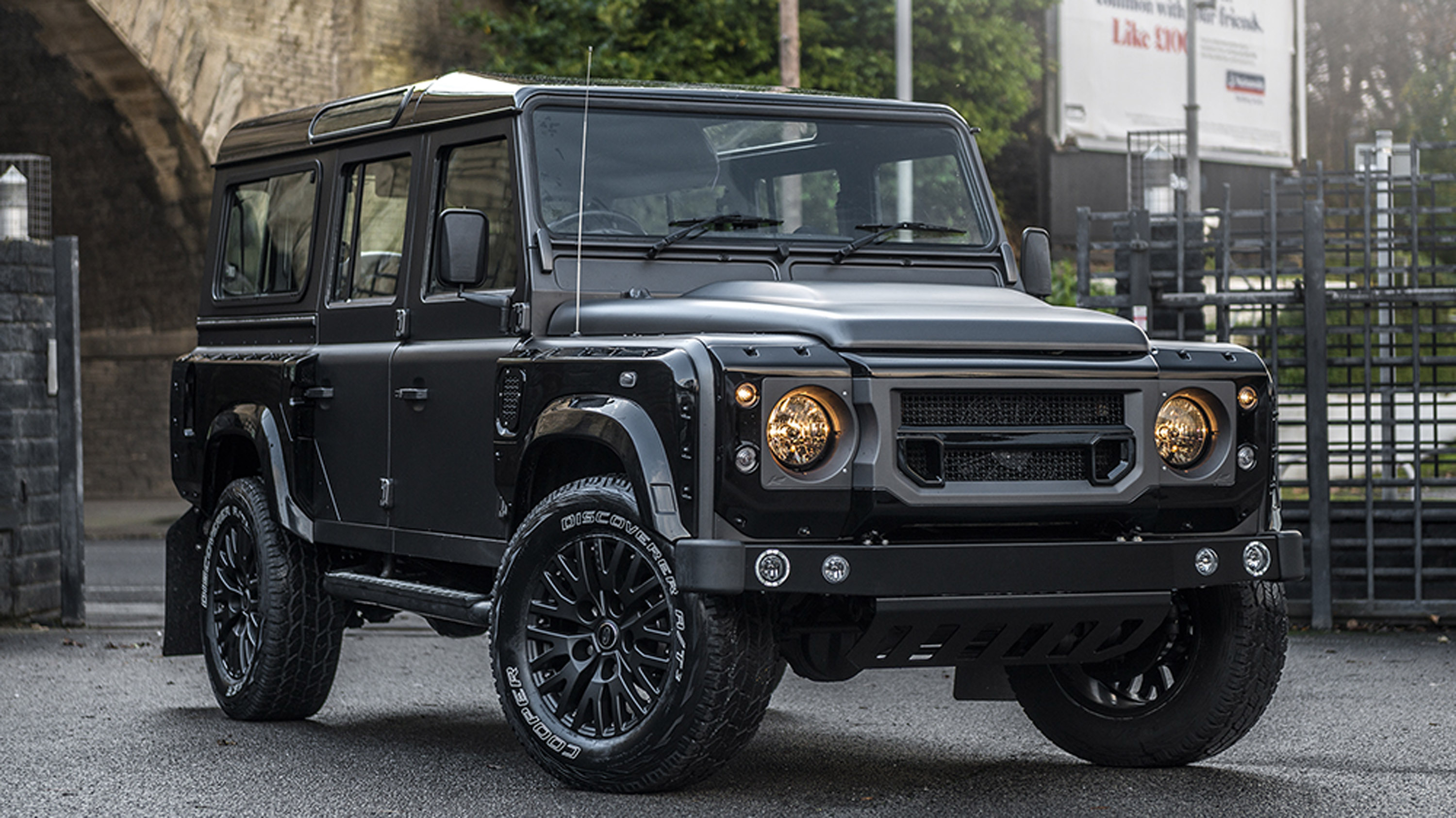 Kahn Design Land Rover Defender Volcanic Rock