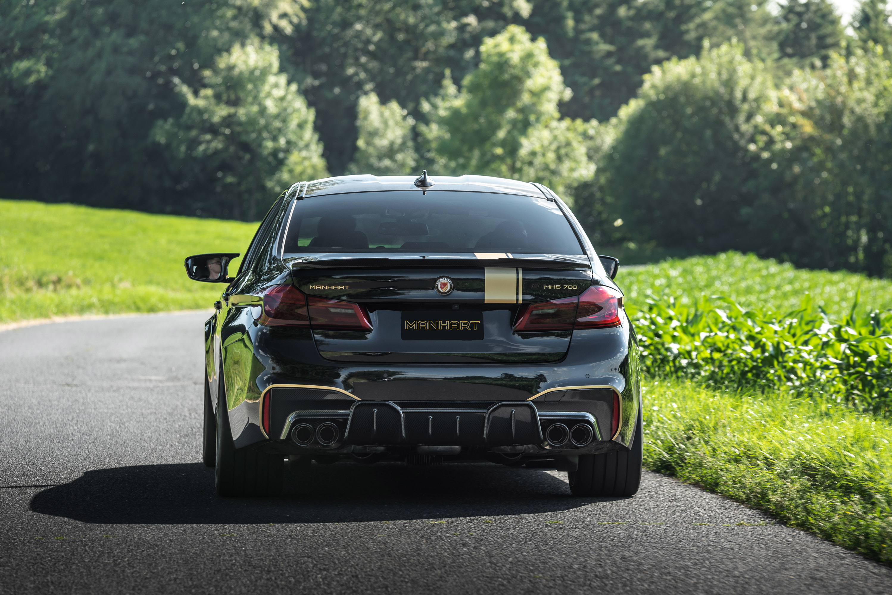 Manhart Racing MANHART Performance BMW MH5 700