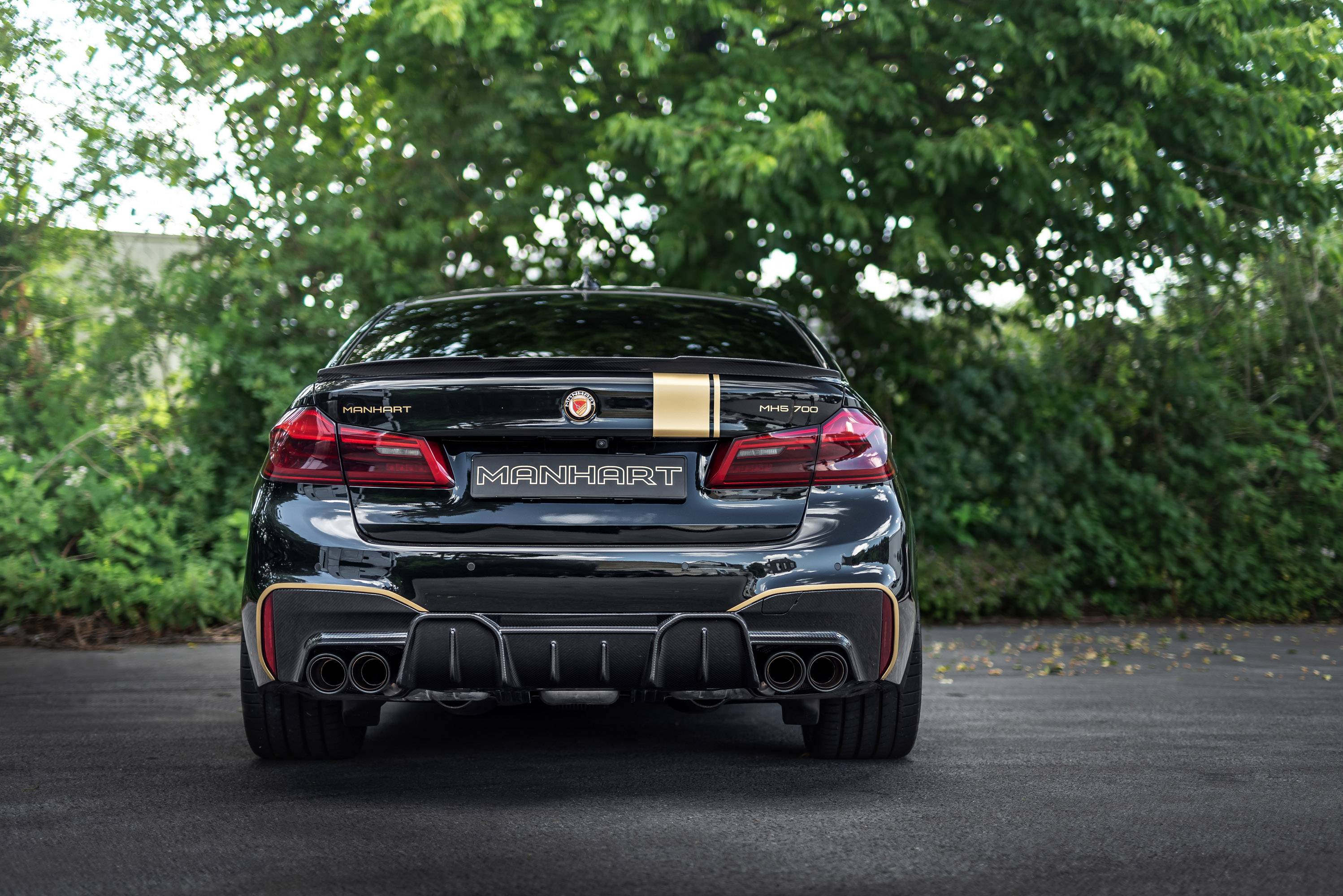Manhart Racing MANHART Performance BMW MH5 700