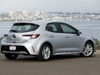 Toyota Corolla Hybrid (2018) - picture 4 of 10