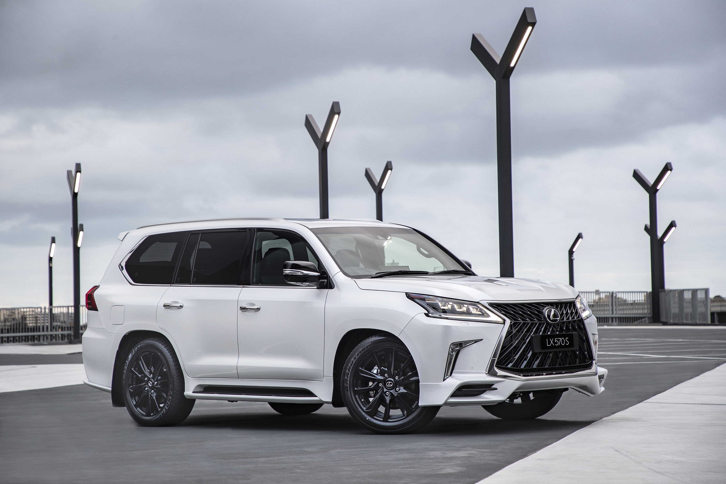 Lexus LX 270 S