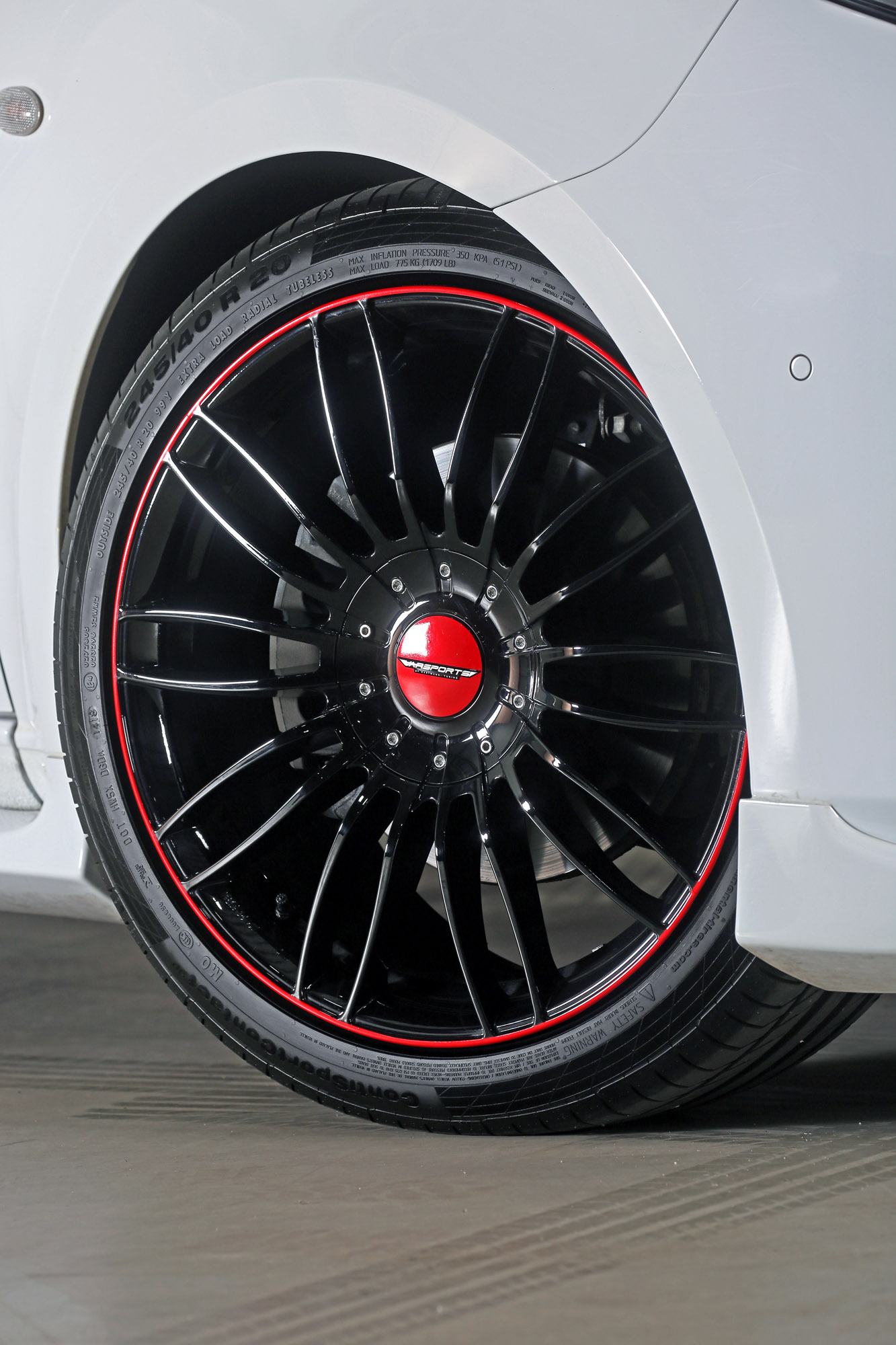 Mercedes-Benz VANSPORT.DE Mercedes-Benz White Sport Van