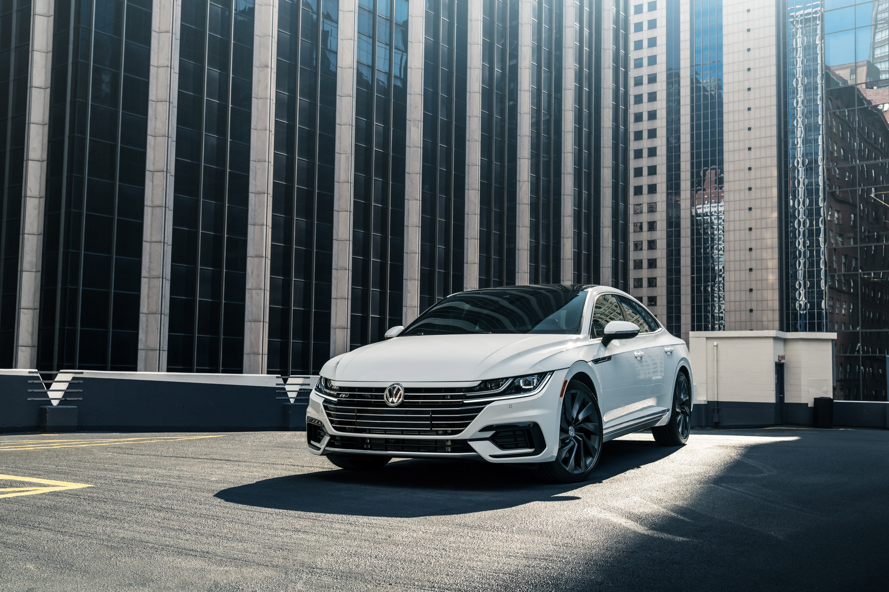 Volkswagen Arteon Vehicle Images