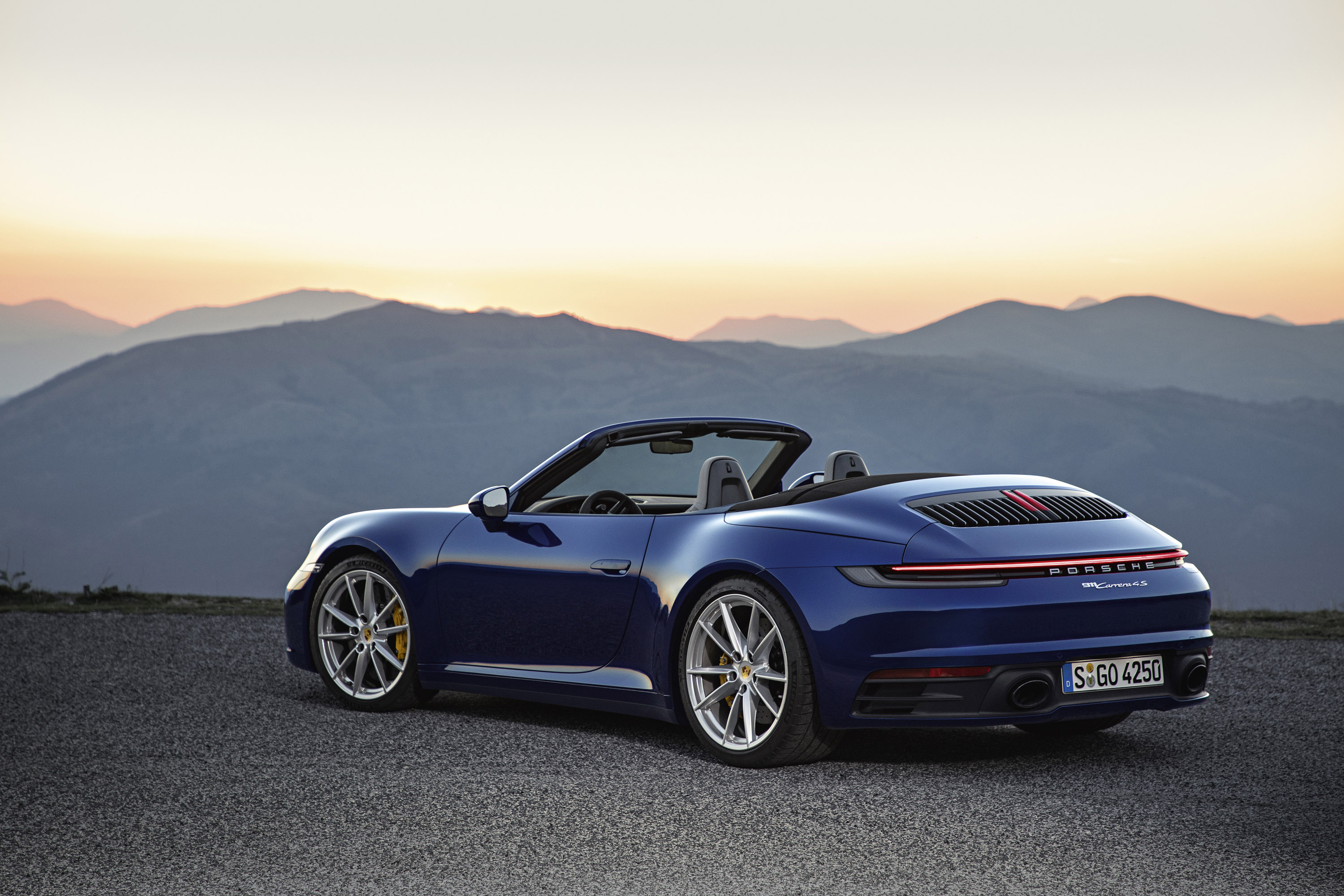 Porsche 911 Carrera 4S Cabrilet
